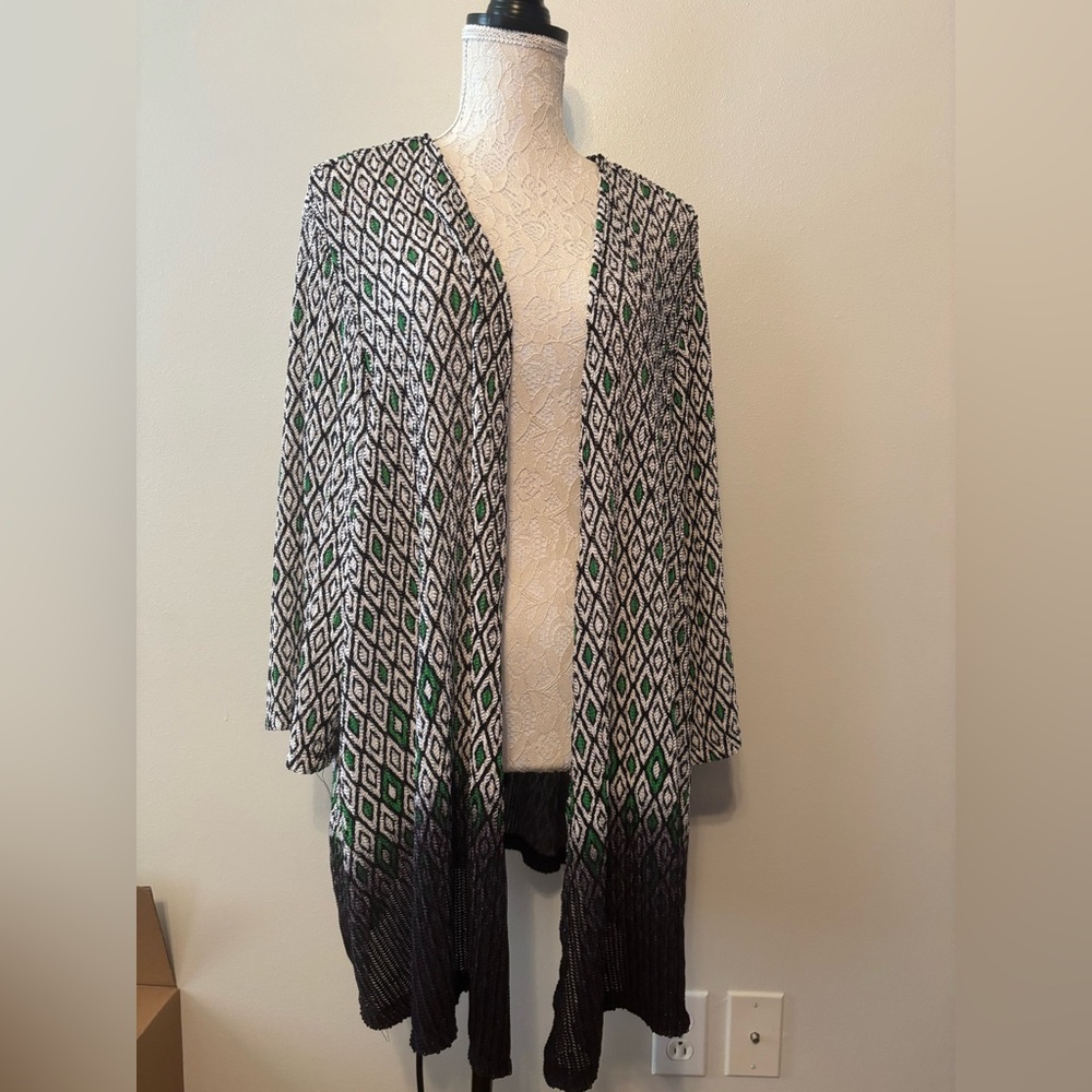 Geometric Patterned Open Front Sweater - Black, White, Green